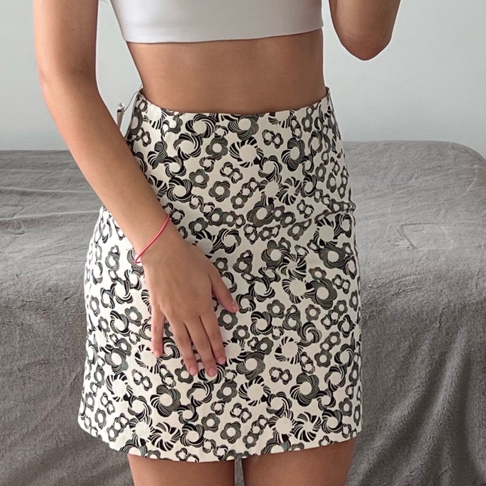 New Tahari skirt
